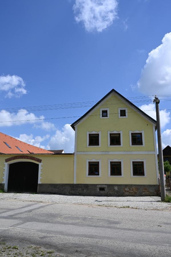 Penzion Mezi Radky Jindřichŭv Hradec Dış mekan fotoğraf